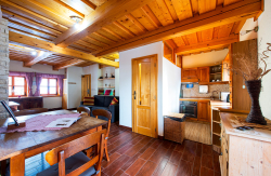 PINIUS: Apartmán č. 3 - Hotel Pieris