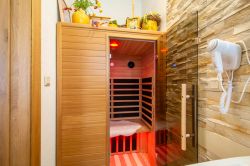 APARTMÁNY KOLLÁR SO SAUNOU ***** 