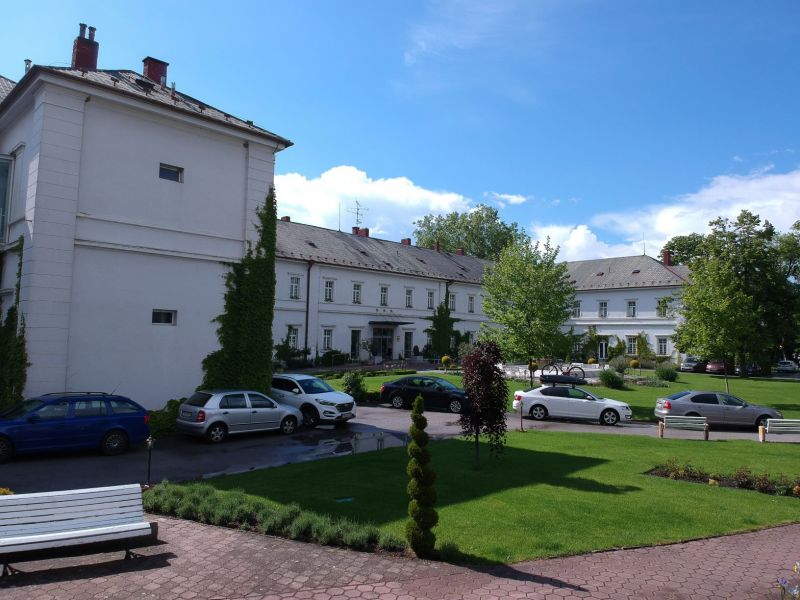 Hotel Granit Piešťany *** - kúpeľný ústav F. E. Scherera