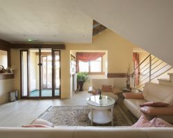 Hotel BYSTRINA***