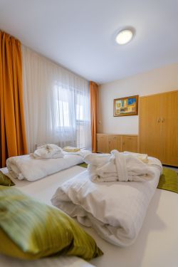 Hotel BYSTRINA***