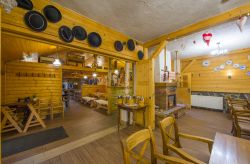 Hotel BYSTRINA***