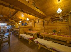 Hotel BYSTRINA***